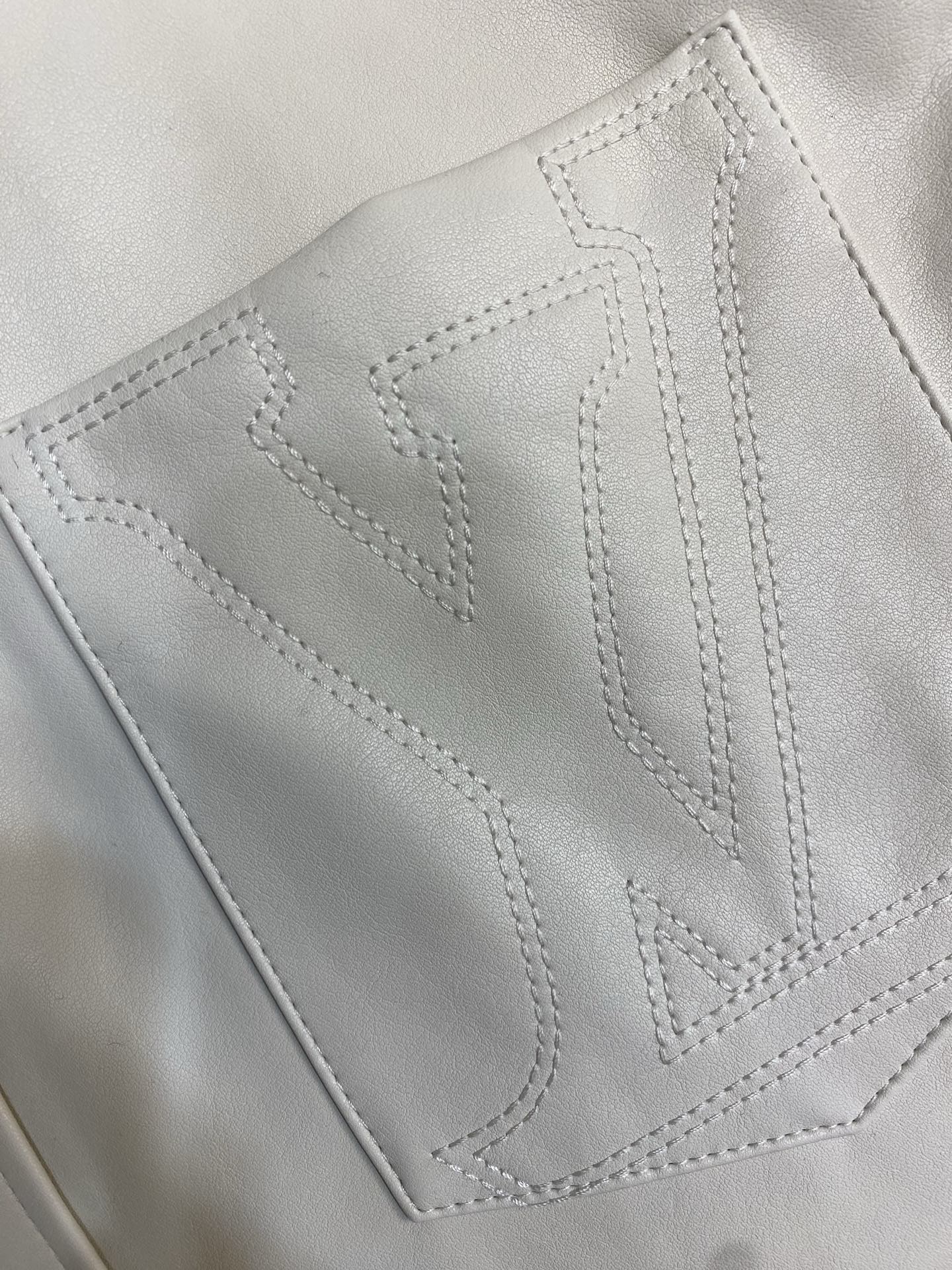 루이비통 남성 긴팔 143232 Louis Vuitton Long Sleeve 상세 이미지 4