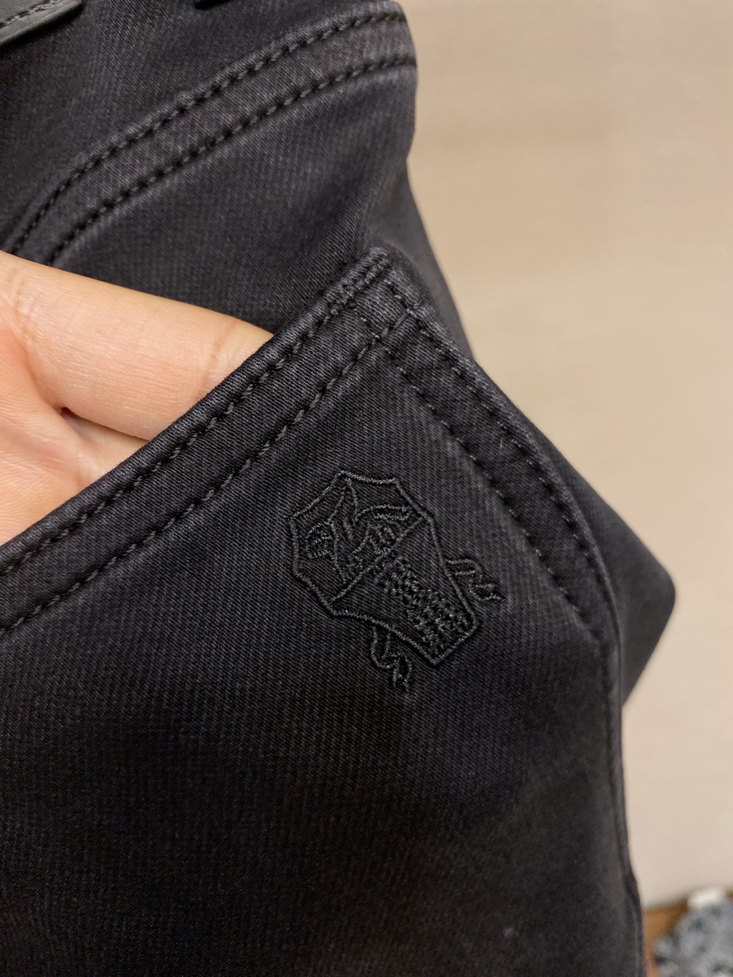 브루넬로쿠치넬리 2026SS 남성 바지 143235 Brunello Cucinelli Pants 상세 이미지 8
