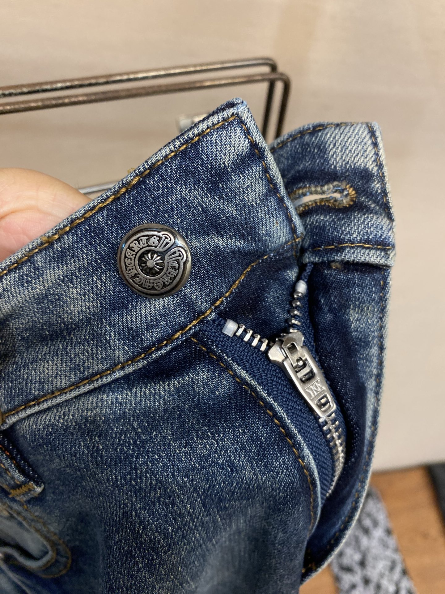 크롬하츠 2026SS 남성 바지 143234 Chrome Hearts Pants 상세 이미지 4