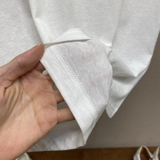 🌟🌟,,Acne Studios本白字母圆领短袖 ⚠️2950购买;有机棉/麻纤维混纺平纹针织面料、正面饰有1996徽标 🌟🌟,,Acne Studios本白字母圆领短袖 ⚠️2950购买;有机棉/麻纤维混纺平纹针织面料、正面饰有1996徽标