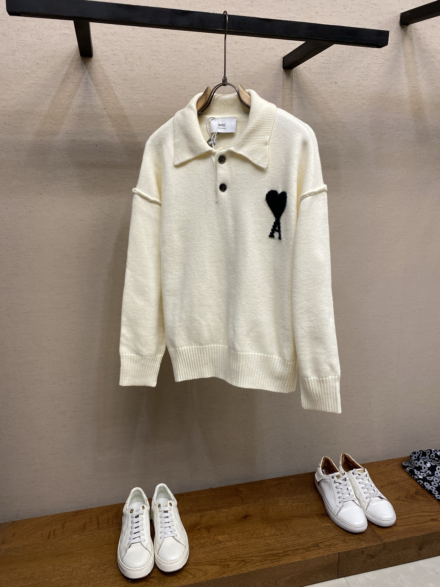 아미 울 하트 로고 니트 26FW