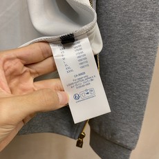 (一套出售,不拆卖)⚠️🌟🌟1V 时尚长袖连帽外套套装,,, 臻选高端弹力纯棉棉面料,手感软糯!质感细腻,无痕防尘免烫立 (一套出售,不拆卖)⚠️🌟🌟1V 时尚长袖连帽外套套装,,, 臻选高端弹力纯棉棉面料,手感软糯!质感细腻,无痕防尘免烫立