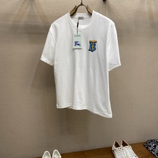🌟🌟,,BBR马卡龙彩色TB标识短袖T恤✨ 极简白色基底碰撞撞色马卡龙TB专属印花,复古肌理纹路印花工艺,层次质感直接拉 🌟🌟,,BBR马卡龙彩色TB标识短袖T恤✨ 极简白色基底碰撞撞色马卡龙TB专属印花,复古肌理纹路印花工艺,层次质感直接拉