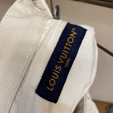 (上衣)🌟🌟,,1V MONOGRAM针刺工艺牛仔滑板长裤 正品17000购入开发 16氨精疏棉帆布牛仔面料 模版刺绣 (上衣)🌟🌟,,1V MONOGRAM针刺工艺牛仔滑板长裤 正品17000购入开发 16氨精疏棉帆布牛仔面料 模版刺绣