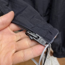 🌟🌟,,Balenciaga 草书刺绣抓绒双面穿夹克 正品21000购入开发 100%锦纶梭织面料 定染100%聚酯纤维 🌟🌟,,Balenciaga 草书刺绣抓绒双面穿夹克 正品21000购入开发 100%锦纶梭织面料 定染100%聚酯纤维