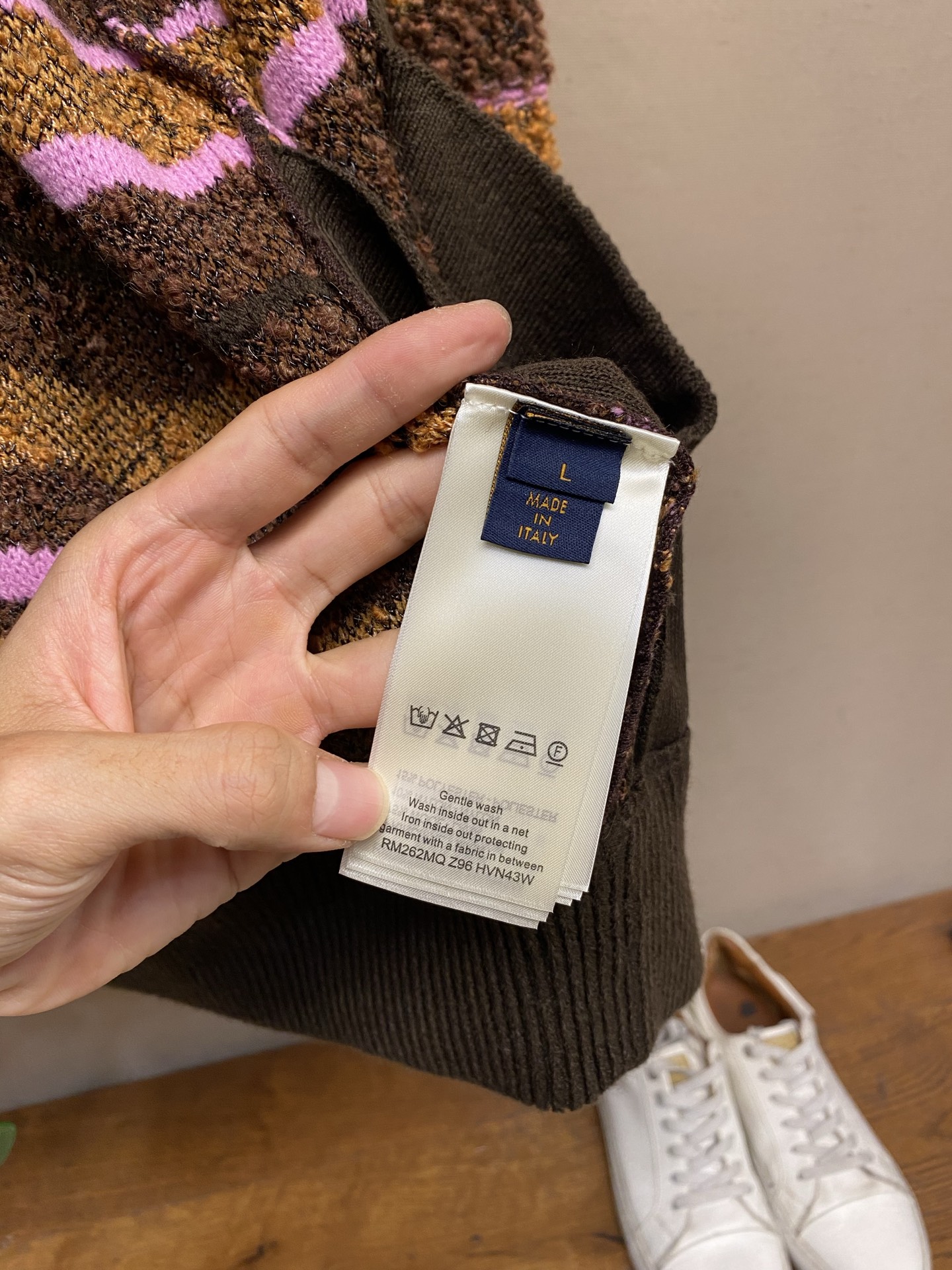 🌟🌟，，1V LOUIS VUITTON条纹皮标秀款开衫外套 尺码：S-XL
