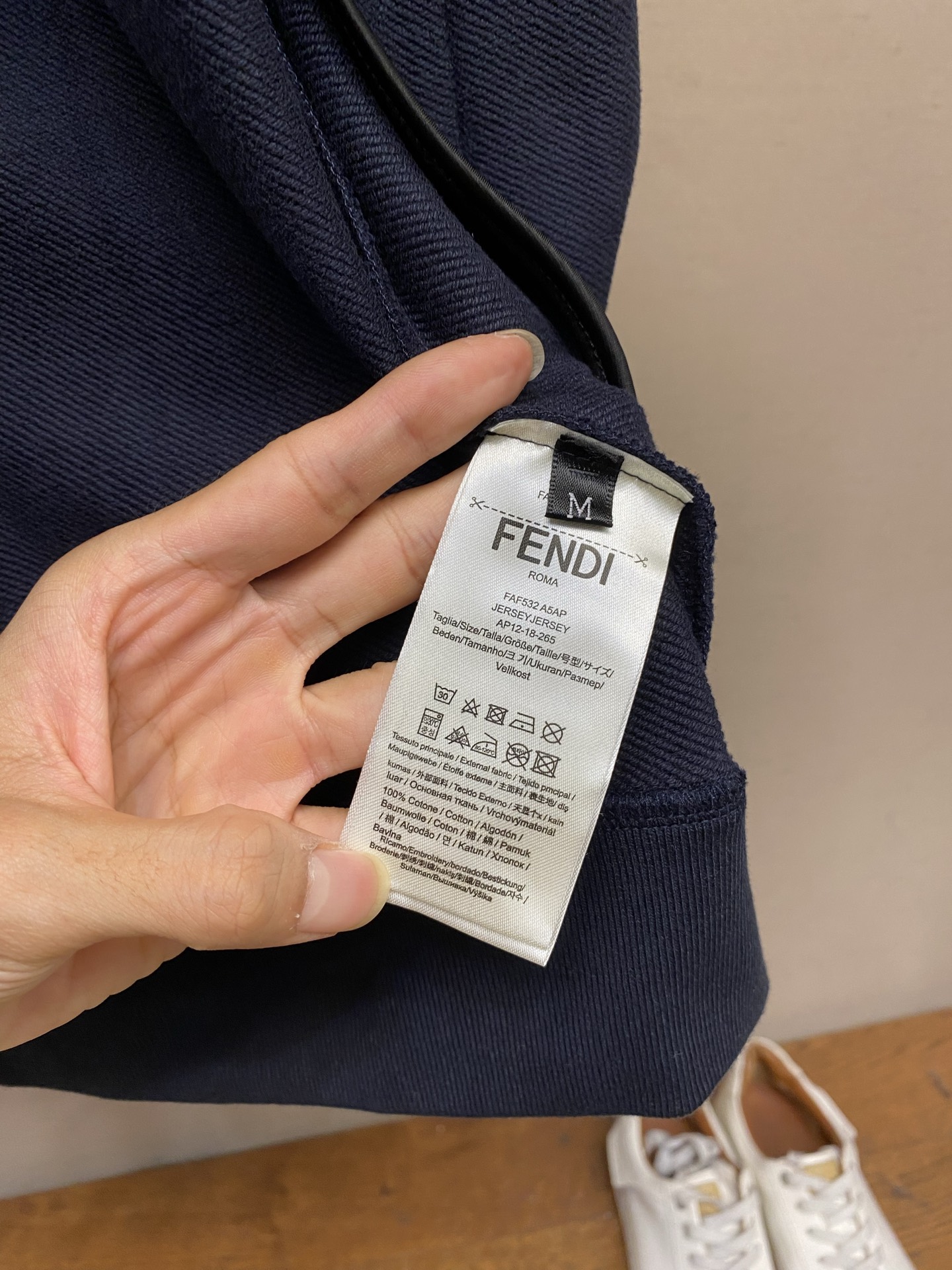 (外套)🌟🌟,,Fendi 时尚长袖立领外套套装 臻选高端弹力纯棉棉面料,手感软糯!质感细腻,无痕防尘免烫立体有型,顶级 (外套)🌟🌟,,Fendi 时尚长袖立领外套套装 臻选高端弹力纯棉棉面料,手感软糯!质感细腻,无痕防尘免烫立体有型,顶级