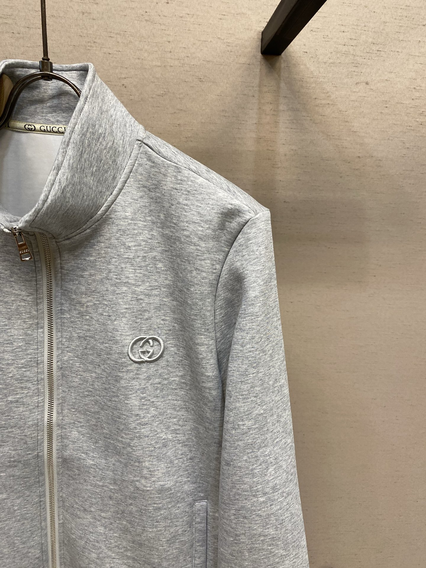 (外套)🌟🌟,,Gucci 时尚长袖立领外套套装 臻选高端弹力纯棉棉面料,手感软糯!质感细腻,无痕防尘免烫立体有型,顶级 (外套)🌟🌟,,Gucci 时尚长袖立领外套套装 臻选高端弹力纯棉棉面料,手感软糯!质感细腻,无痕防尘免烫立体有型,顶级