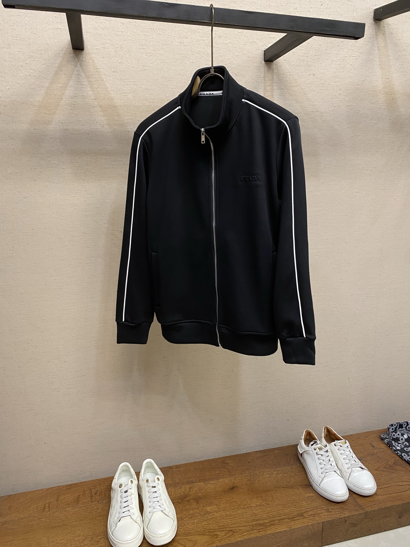 （外套）🌟🌟，，Prada 时尚长袖立领外套套装 臻选高端弹力纯棉棉面料，手感软糯！质感细腻，无痕防尘免烫立体有型，顶级