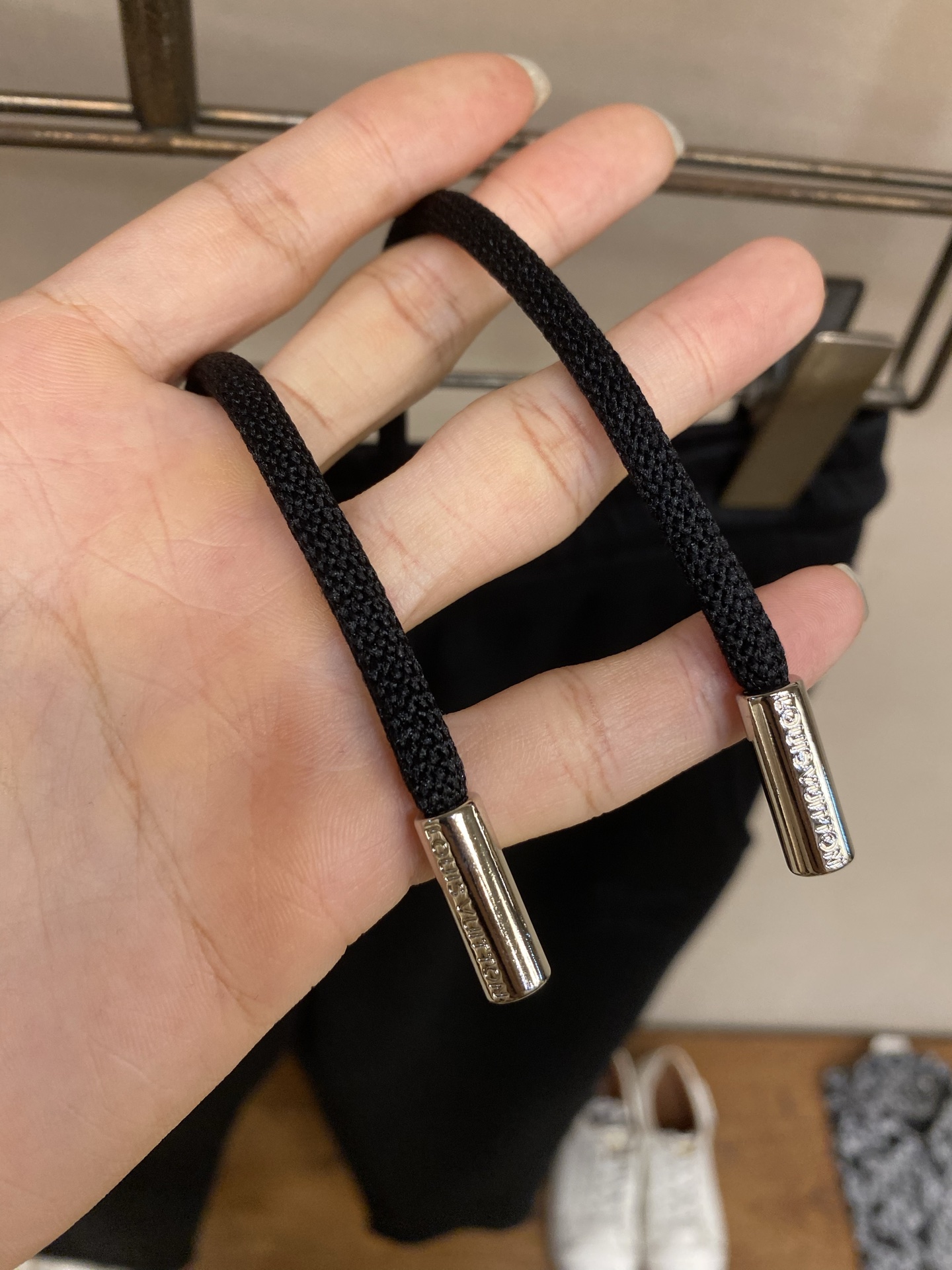 （裤子）🌟🌟，，1V 男士休闲裤👍 最新款上身版型无敌正！ 绝对可以闭眼收的一款 此款裤子非常百搭，弹力腰围,日常上班 