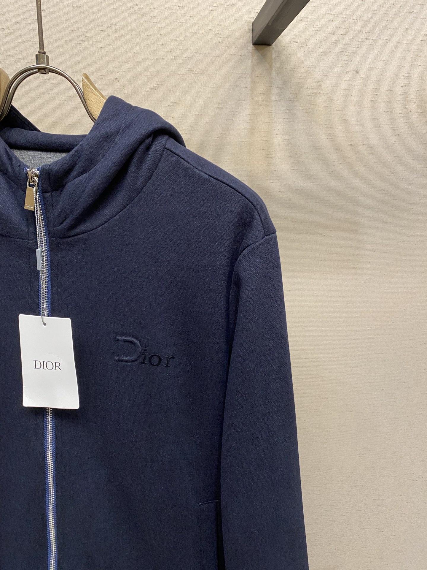 (外套)🌟🌟,,Dior 时尚长袖连帽外套套装 臻选高端弹力纯棉棉面料,手感软糯!质感细腻,无痕防尘免烫立体有型,顶级的 (外套)🌟🌟,,Dior 时尚长袖连帽外套套装 臻选高端弹力纯棉棉面料,手感软糯!质感细腻,无痕防尘免烫立体有型,顶级的