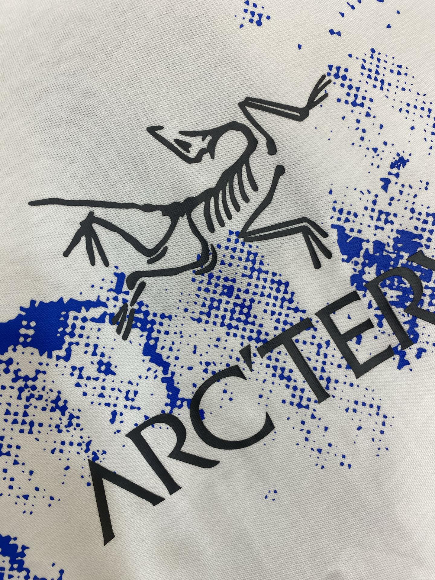 🌟🌟，，Arctery 男女同款圆领长袖T恤 秋天可外穿 冬天可打底 一年四季可穿 超高性价比 随意对比 面料采用原版订