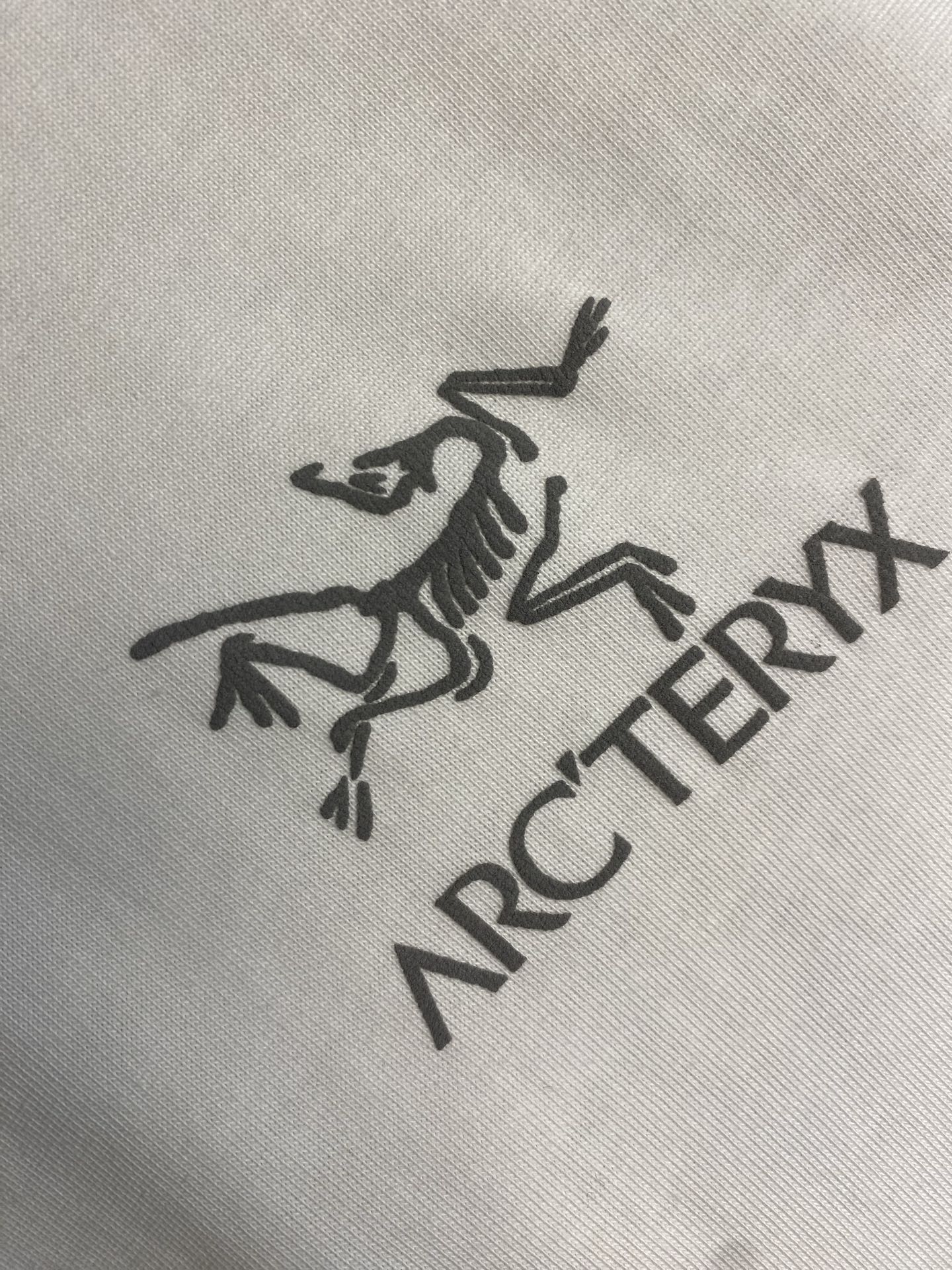 🌟🌟，，Arctery 男女同款圆领长袖T恤 秋天可外穿 冬天可打底 一年四季可穿 超高性价比 随意对比 面料采用原版订