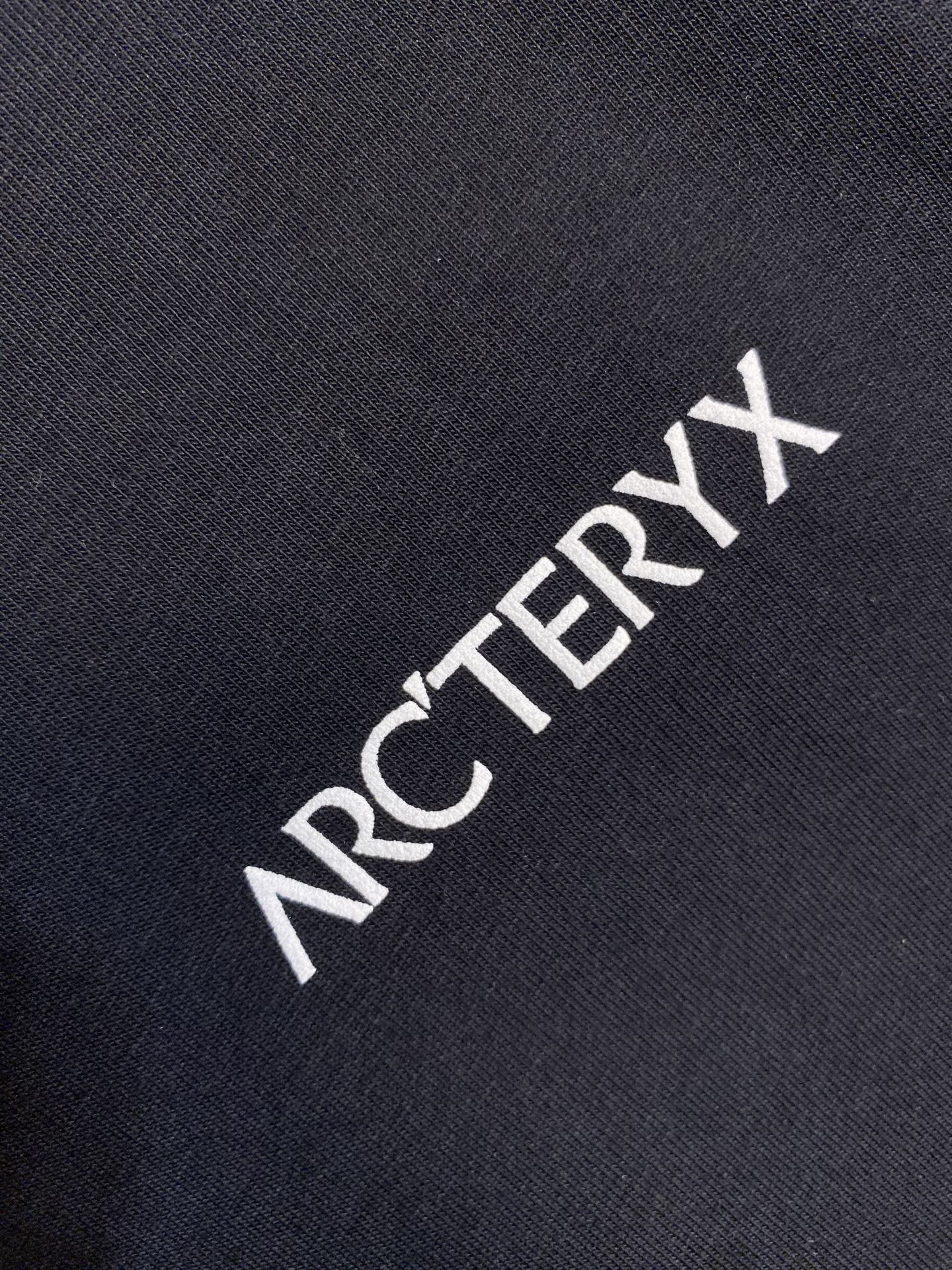 🌟🌟，，Arctery 男女同款圆领长袖T恤 秋天可外穿 冬天可打底 一年四季可穿 超高性价比 随意对比 面料采用原版订