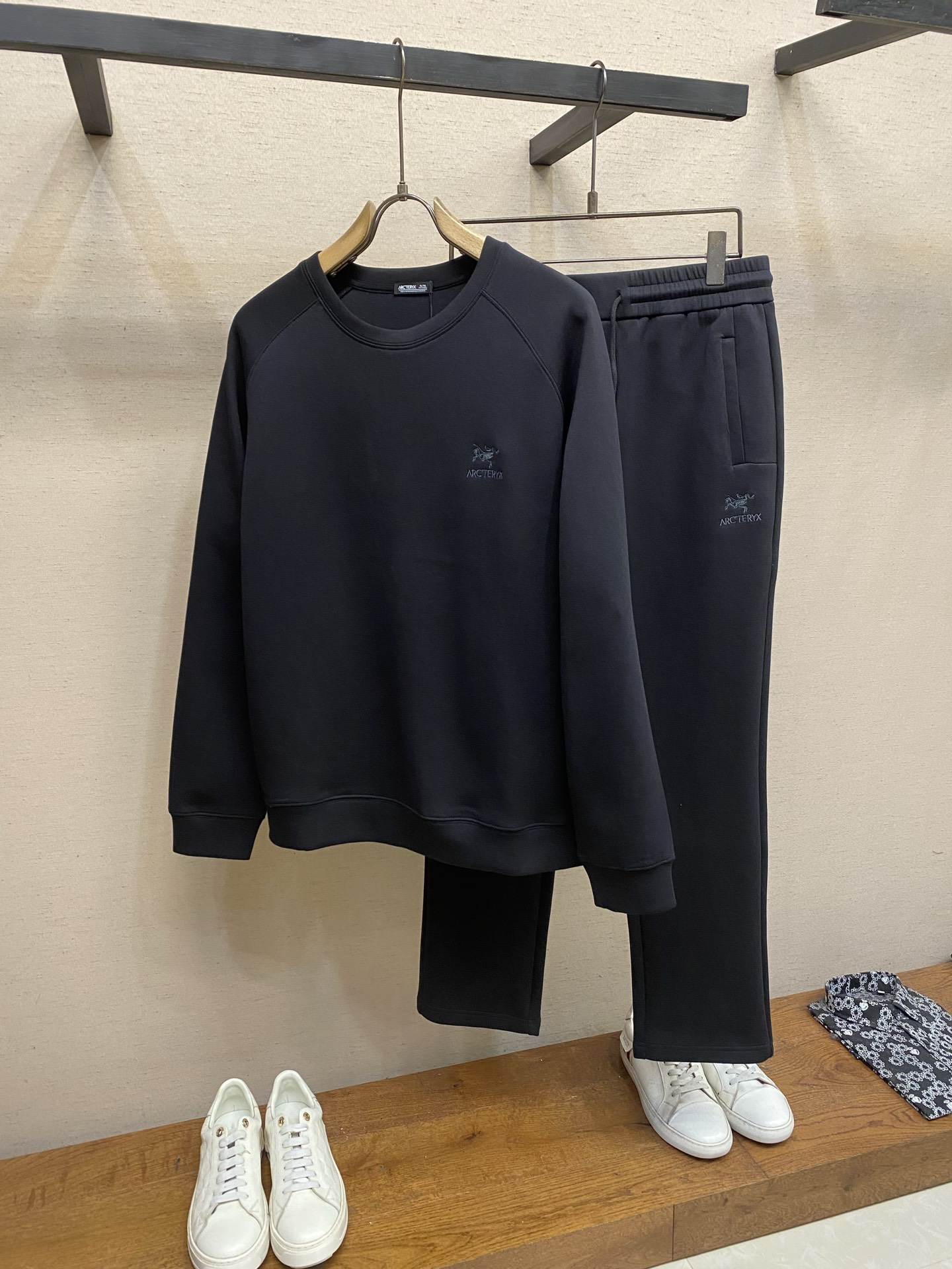 (上衣)🌟🌟,,Arctery 时尚长袖连帽卫衣套装 臻选高端弹力纯棉棉面料,手感软糯!质感细腻,无痕防尘免烫立体有型, (上衣)🌟🌟,,Arctery 时尚长袖连帽卫衣套装 臻选高端弹力纯棉棉面料,手感软糯!质感细腻,无痕防尘免烫立体有型,