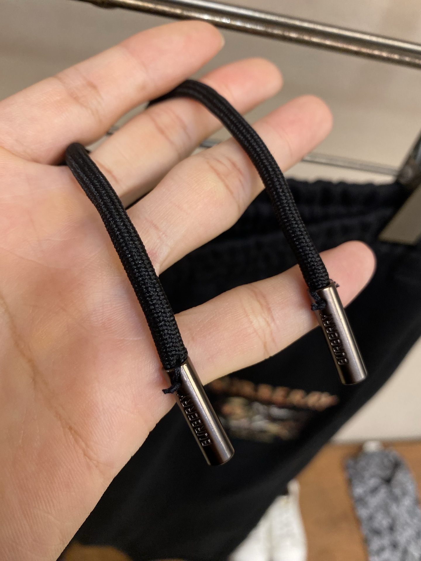 🌟🌟,,BBR 马术骑士徽标绣花运动裤 面料选择: 甄选中高克重精梳棉毛圈布,采用高品质针织织造工艺,面料表面平整细腻 🌟🌟,,BBR 马术骑士徽标绣花运动裤 面料选择: 甄选中高克重精梳棉毛圈布,采用高品质针织织造工艺,面料表面平整细腻