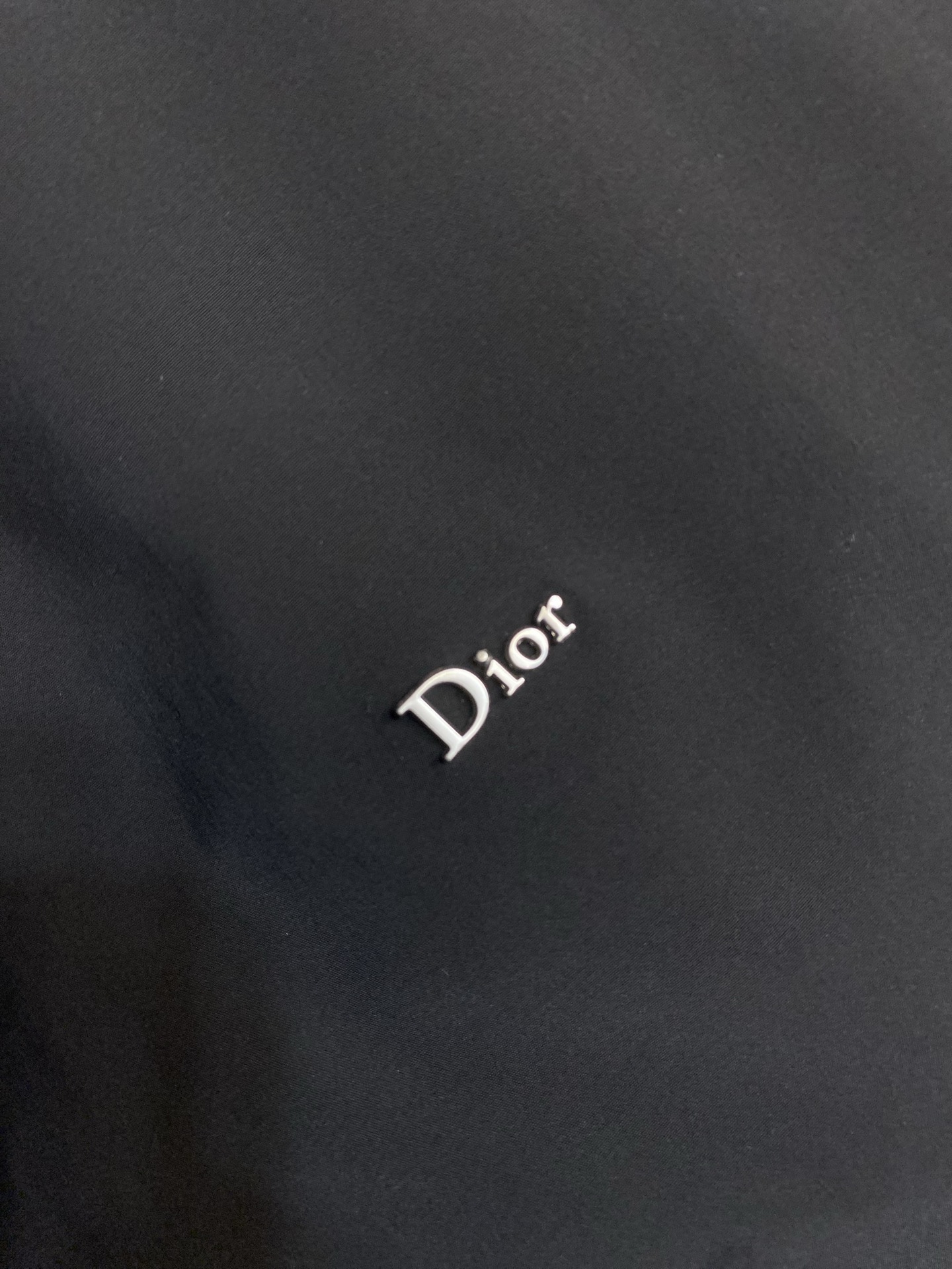 🌟🌟,,Dior 提花双面穿连帽夹克 面料选择: A面采用100%聚酯纤维高密平纹织造,布面细腻平整,纹理紧致。面料挺括 🌟🌟,,Dior 提花双面穿连帽夹克 面料选择: A面采用100%聚酯纤维高密平纹织造,布面细腻平整,纹理紧致。面料挺括