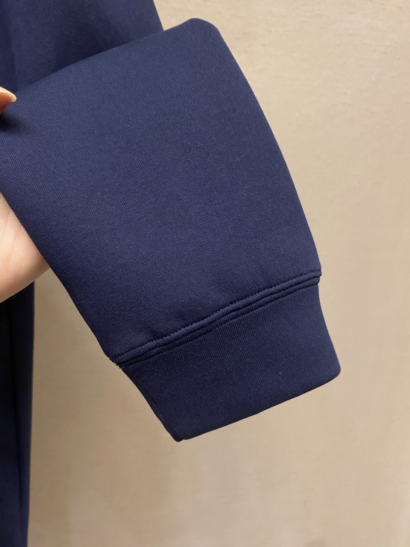(上衣)🌟🌟,,Loro Piana 时尚长袖连帽卫衣套装 臻选高端弹力纯棉棉面料,手感软糯!质感细腻,无痕防尘免烫立体 (上衣)🌟🌟,,Loro Piana 时尚长袖连帽卫衣套装 臻选高端弹力纯棉棉面料,手感软糯!质感细腻,无痕防尘免烫立体