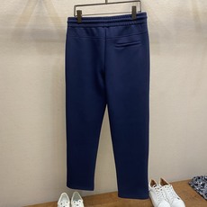 (裤子)🌟🌟,,Loro Piana 男士休闲裤👍 最新款上身版型无敌正! 绝对可以闭眼收的一款 此款裤子非常百搭,弹力 (裤子)🌟🌟,,Loro Piana 男士休闲裤👍 最新款上身版型无敌正! 绝对可以闭眼收的一款 此款裤子非常百搭,弹力