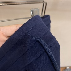(裤子)🌟🌟,,Loro Piana 男士休闲裤👍 最新款上身版型无敌正! 绝对可以闭眼收的一款 此款裤子非常百搭,弹力 (裤子)🌟🌟,,Loro Piana 男士休闲裤👍 最新款上身版型无敌正! 绝对可以闭眼收的一款 此款裤子非常百搭,弹力