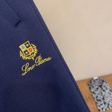 (裤子)🌟🌟,,Loro Piana 男士休闲裤👍 最新款上身版型无敌正! 绝对可以闭眼收的一款 此款裤子非常百搭,弹力 (裤子)🌟🌟,,Loro Piana 男士休闲裤👍 最新款上身版型无敌正! 绝对可以闭眼收的一款 此款裤子非常百搭,弹力