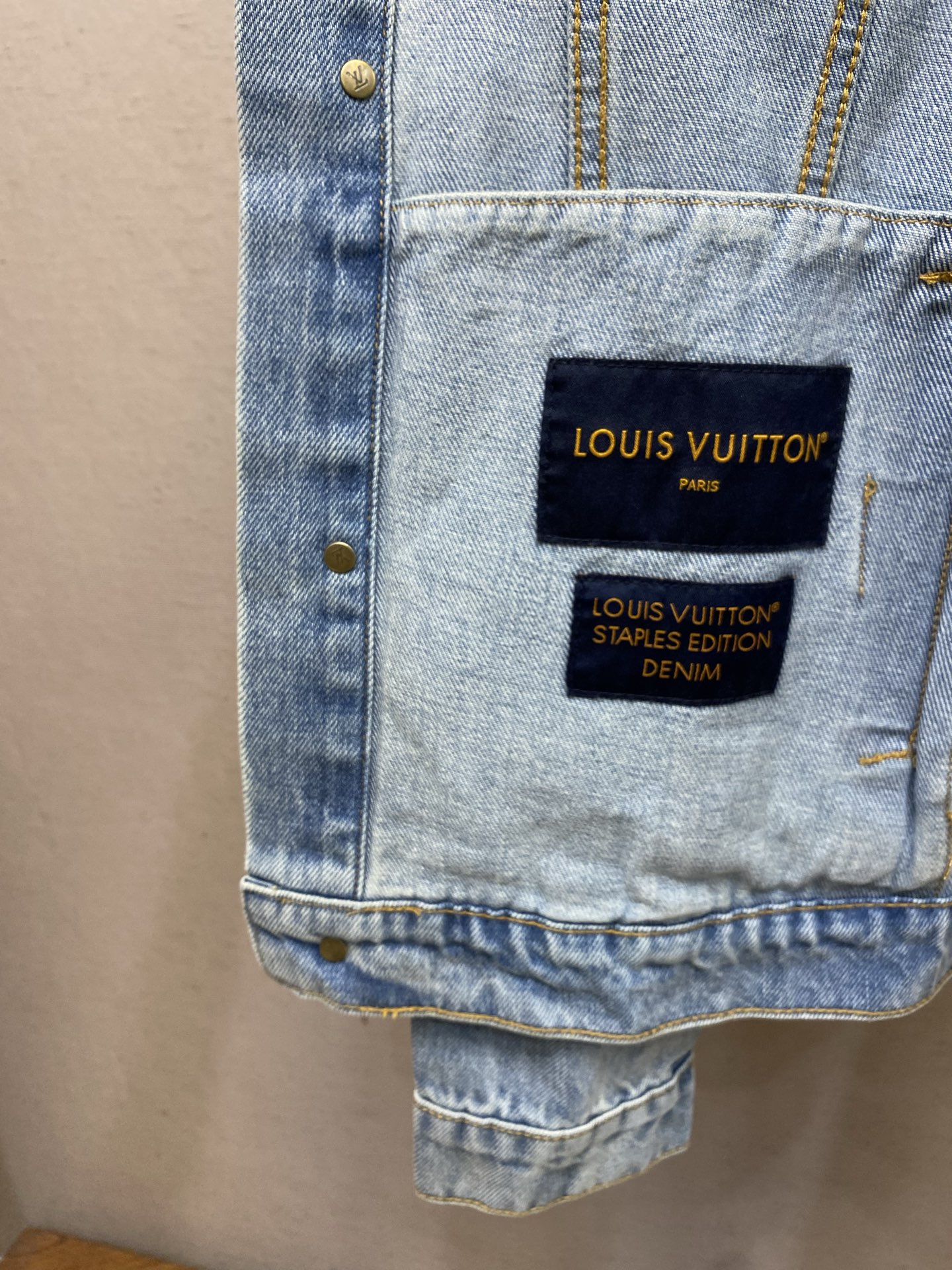 🌟🌟，，1V 刺绣牛仔卡车夹克外套 正品17000购入开发 13.6氨精疏棉全经围牛仔面料 模版刺绣 进口刺绣 成衣洗褪