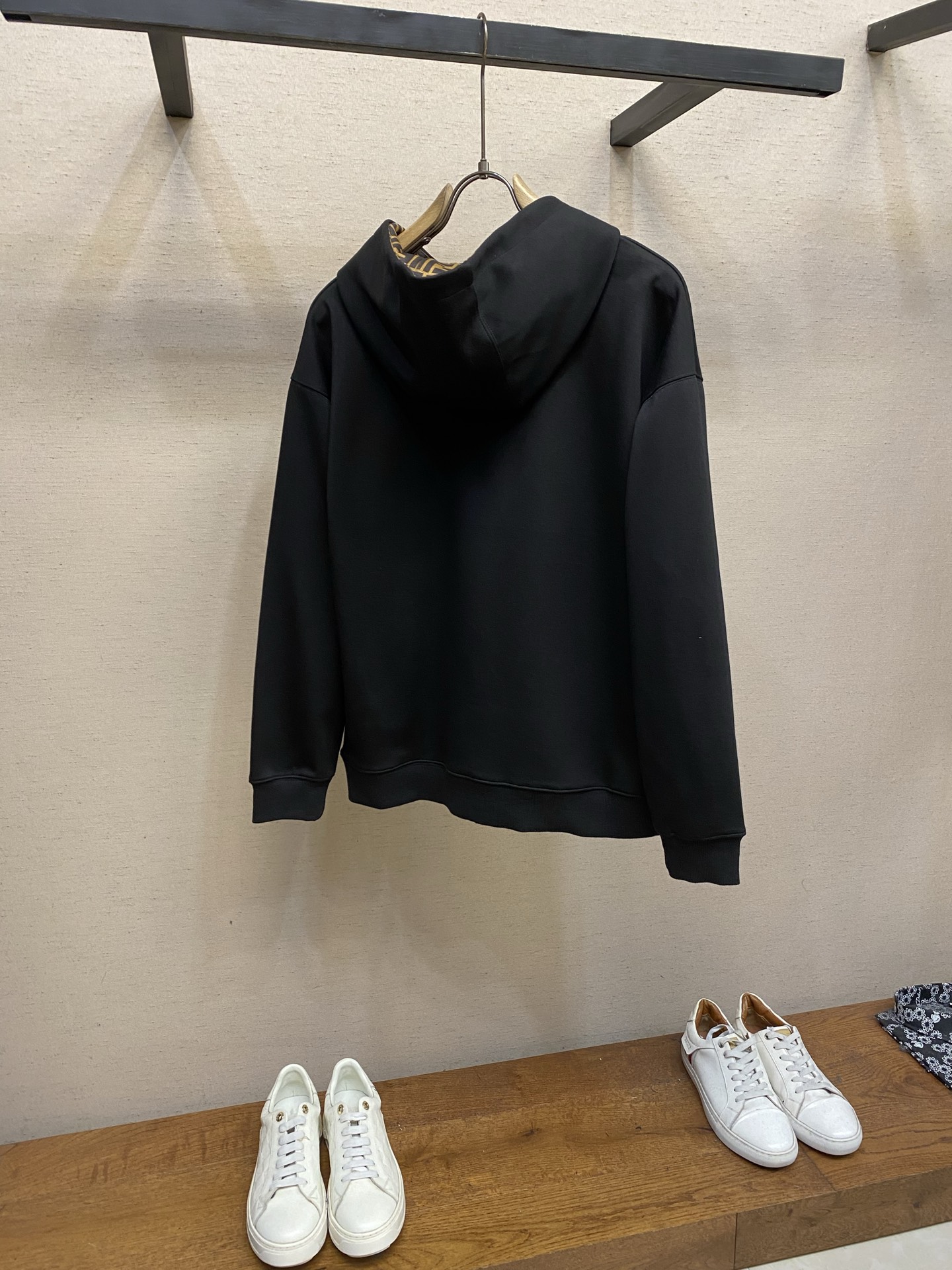 🌟🌟，，Fendi 连帽印花刺绣Logo棉质运动衫 正品12200购入开发 棉质混纺星空双面卫衣料 配套罗纹 进口刺绣 