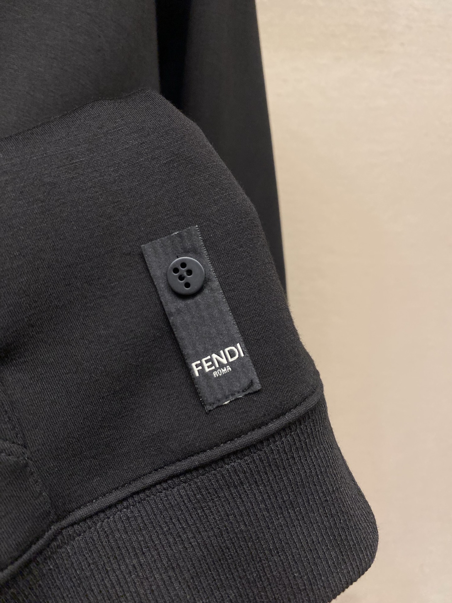 🌟🌟，，Fendi 连帽印花刺绣Logo棉质运动衫 正品12200购入开发 棉质混纺星空双面卫衣料 配套罗纹 进口刺绣 