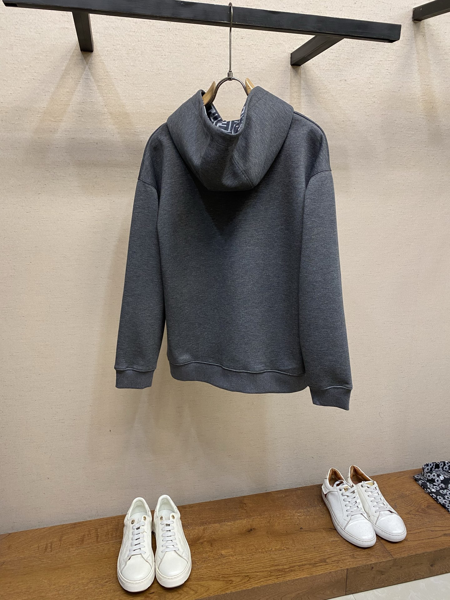 🌟🌟，，Fendi 连帽印花刺绣Logo棉质运动衫 正品12200购入开发 棉质混纺星空双面卫衣料 配套罗纹 进口刺绣 