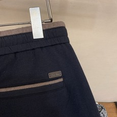 🌟🌟,,Loro Piana 男士休闲裤👍 最新款上身版型无敌正! 绝对可以闭眼收的一款 此款裤子非常百搭,弹力腰围, 🌟🌟,,Loro Piana 男士休闲裤👍 最新款上身版型无敌正! 绝对可以闭眼收的一款 此款裤子非常百搭,弹力腰围,