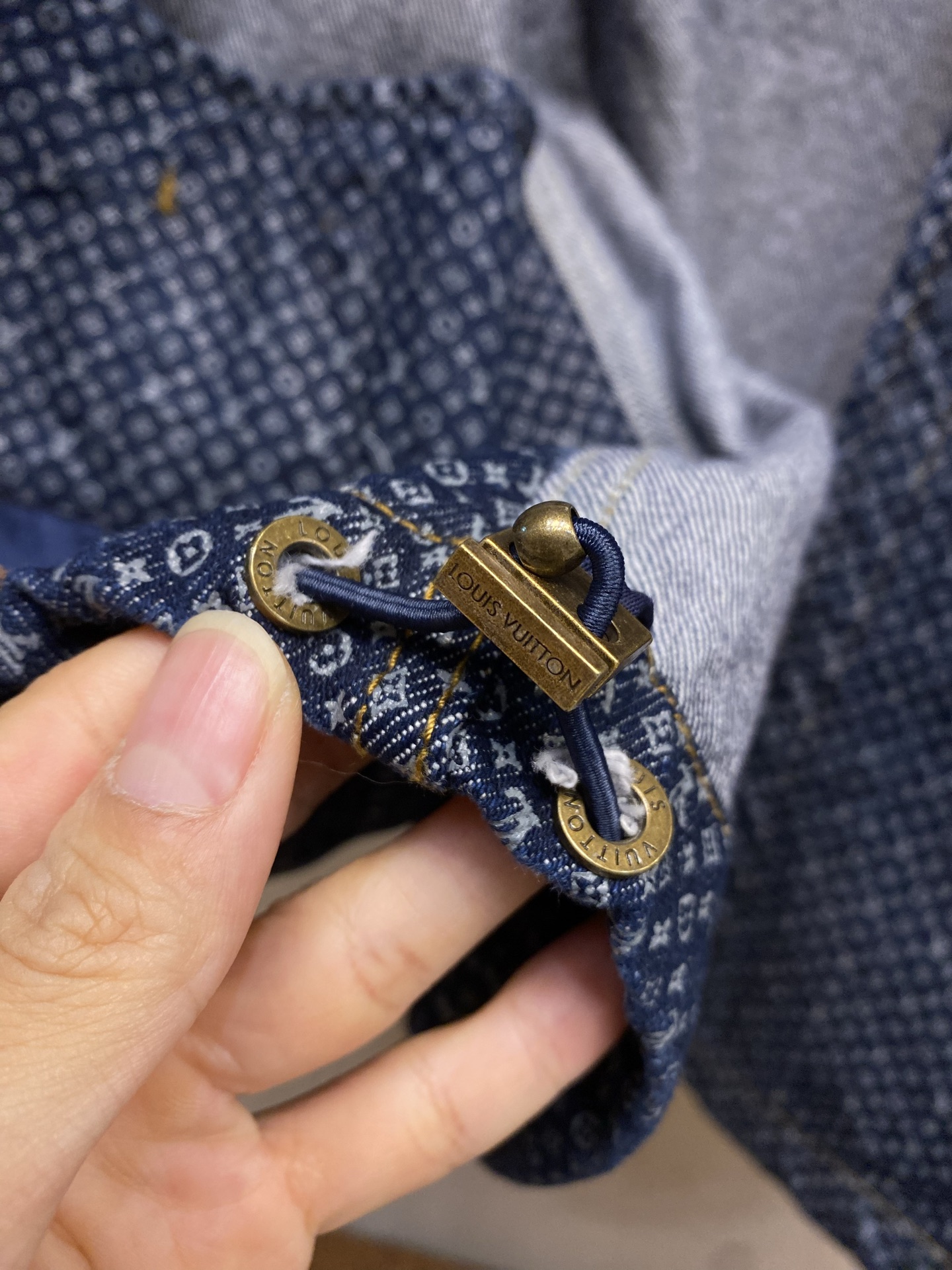 🌟🌟，，1V路易 26FW满幅字母小提花珍珠扣拉链牛仔外套 尺码：S-XL