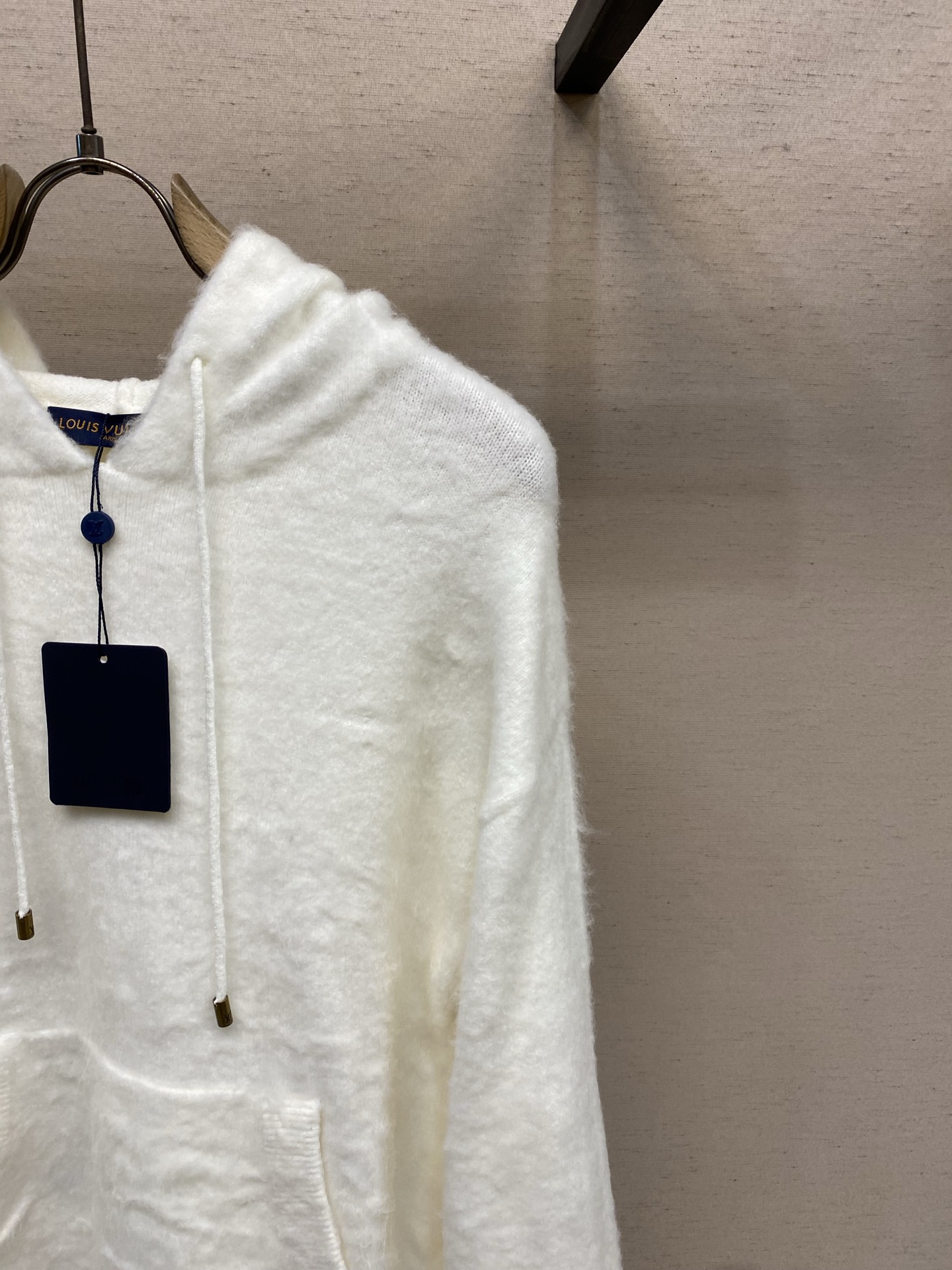 🌟🌟，， 1V路易 26FW字母皮牌徽章标识羊毛针织连帽衫 尺码：S-XL