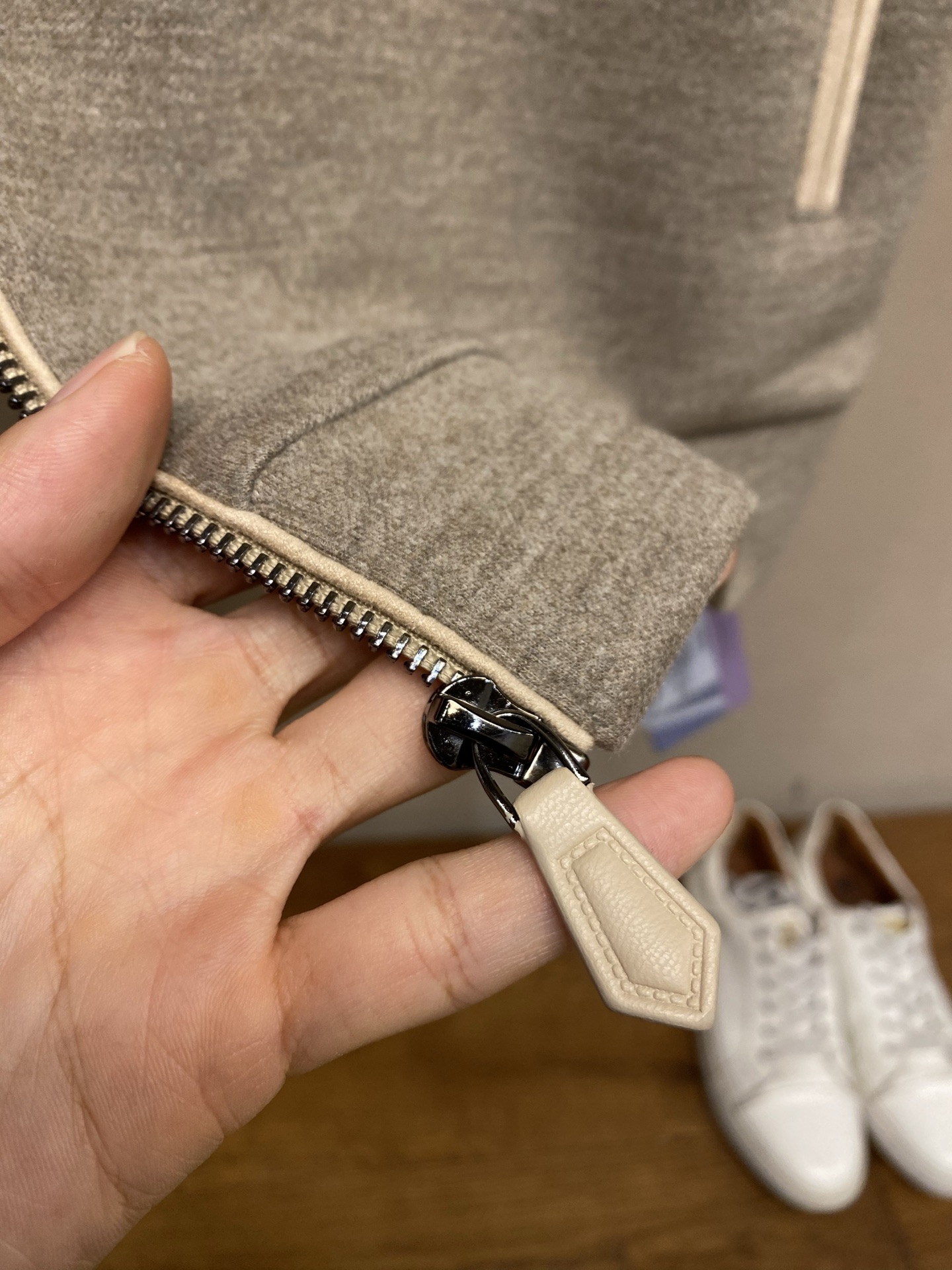 🌟🌟，，Loro Piana/2026秋冬新款 意式顶奢| 老钱风穿立领马甲｜商务通勤刚需款😺💝➕💤💕正面采用羊毛面料，