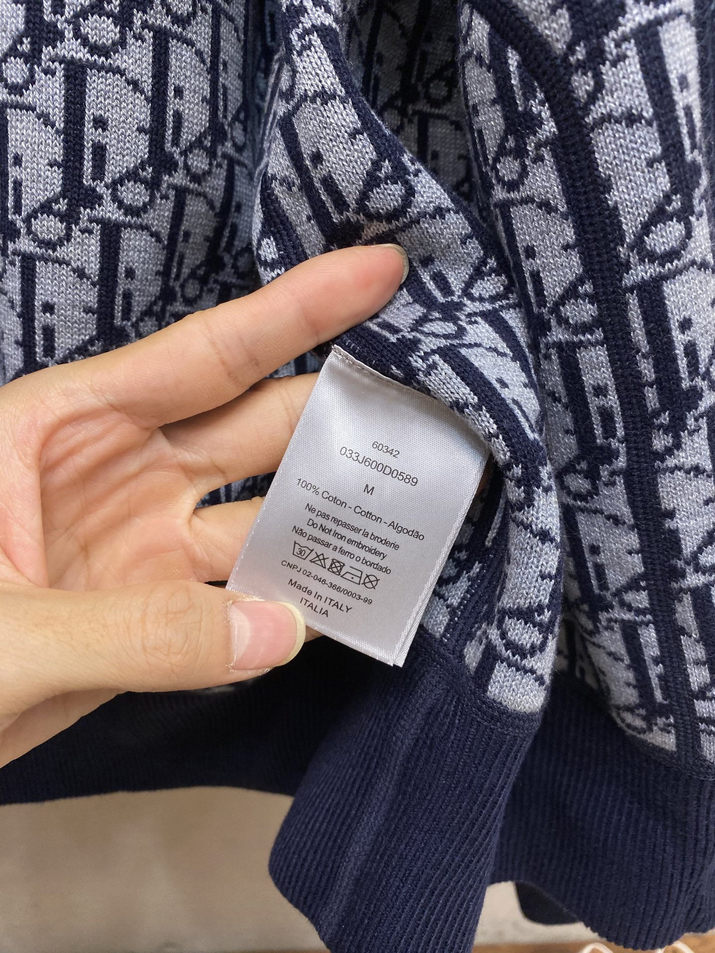 🌟🌟，，Dior 刺绣提花Logo羊毛混纺连帽夹克 正品16999购入 采用16支30羊毛混纺 采用进口机德国（SOTO