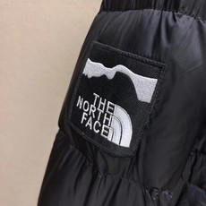 🌟🌟 THE NORTH FACE 男女同款面包🥯款保暖羽绒服,TNF/北面,经典复古风, 贸易渠道释!国标95白鸭绒, 🌟🌟 THE NORTH FACE 男女同款面包🥯款保暖羽绒服,TNF/北面,经典复古风, 贸易渠道释!国标95白鸭绒,