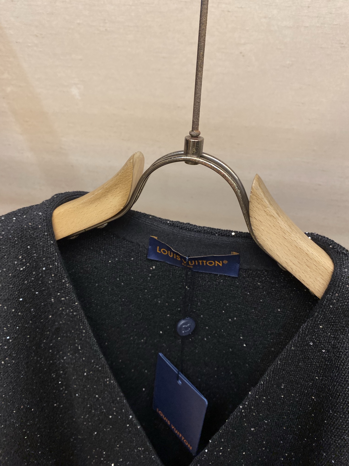 🌟🌟，，1V 亮片装饰Logo开衫毛衣 正品21700购入开发 美利奴绵羊毛混纺 采用德国进口(SOTO)14针织机 高
