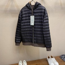 🌟🌟,,Can goose双面穿连帽羽绒外套 面料选择: A面选用高品质棉质厚绒布,面料肌理细腻厚实,触感柔和亲肤, 🌟🌟,,Can goose双面穿连帽羽绒外套 面料选择: A面选用高品质棉质厚绒布,面料肌理细腻厚实,触感柔和亲肤,