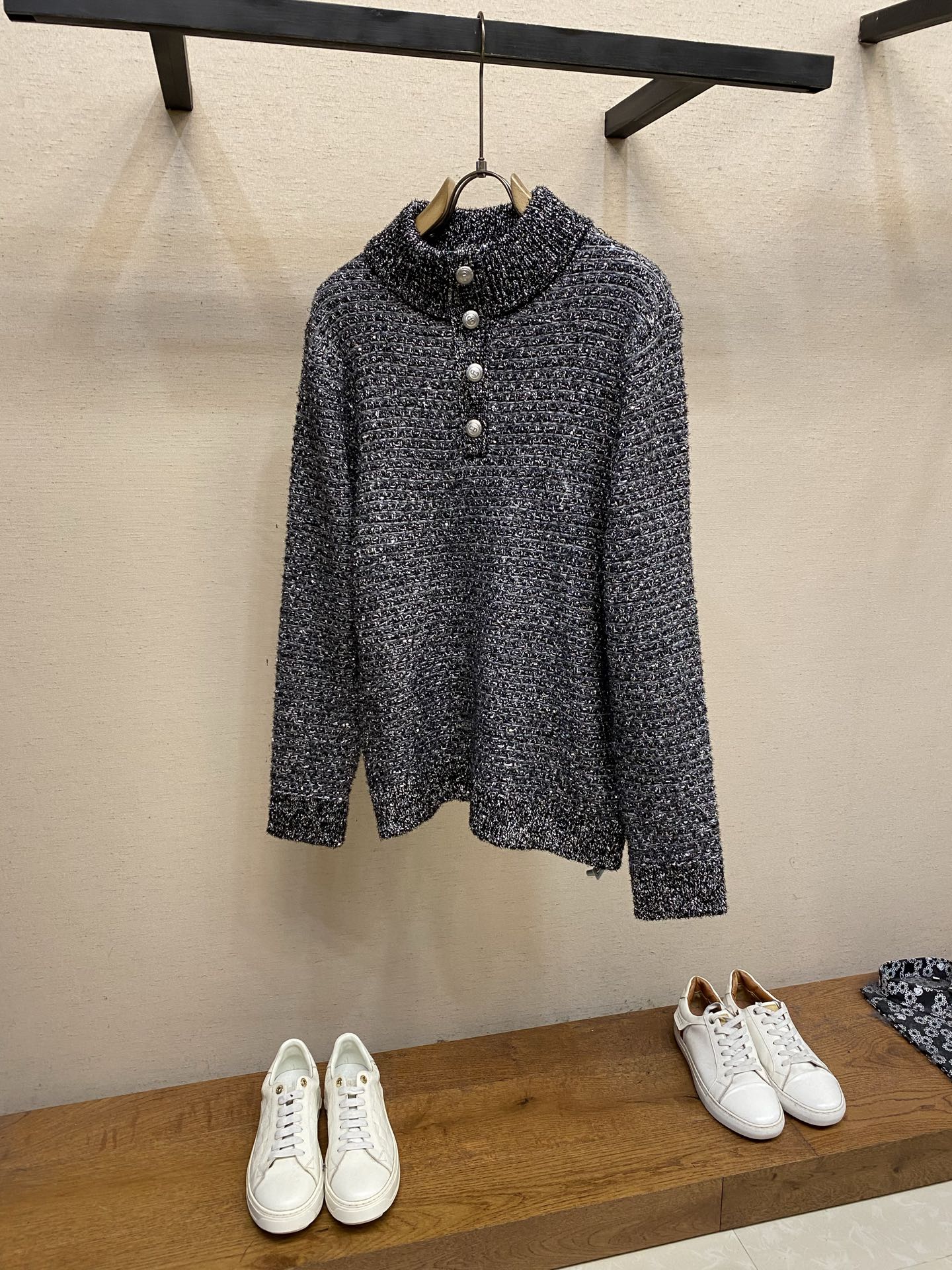 🌟🌟，，Dior 羊毛满幅亮片混纺粗花呢针织衫 正品19000购入开发 定制羊毛混纺粘胶弹性纤维 手缝纽扣 毛料提花 毛