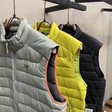 🌟🌟,,Arctery 🐦鸟家 羽绒马甲 排骨绗缝 白鹅绒填充 均匀分布不易移位 绒朵蓬松饱满 回弹快 上身轻盈 保暖御 🌟🌟,,Arctery 🐦鸟家 羽绒马甲 排骨绗缝 白鹅绒填充 均匀分布不易移位 绒朵蓬松饱满 回弹快 上身轻盈 保暖御