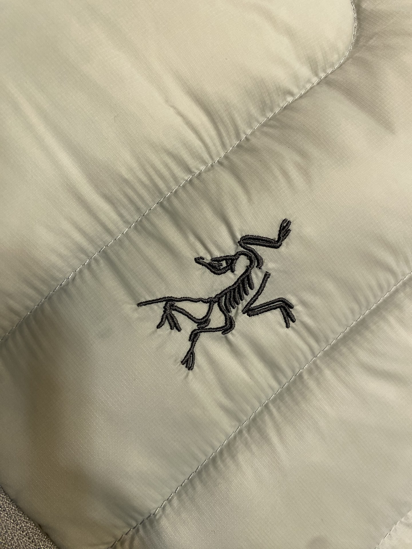 🌟🌟,,Arctery 🐦鸟家 羽绒马甲 排骨绗缝 白鹅绒填充 均匀分布不易移位 绒朵蓬松饱满 回弹快 上身轻盈 保暖御 🌟🌟,,Arctery 🐦鸟家 羽绒马甲 排骨绗缝 白鹅绒填充 均匀分布不易移位 绒朵蓬松饱满 回弹快 上身轻盈 保暖御