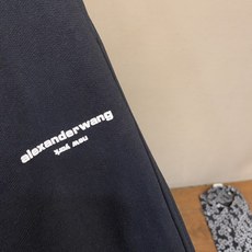 🌟🌟,,Alexander wang 男士休闲裤👍 最新款上身版型无敌正! 绝对可以闭眼收的一款 此款裤子非常百搭,弹力 🌟🌟,,Alexander wang 男士休闲裤👍 最新款上身版型无敌正! 绝对可以闭眼收的一款 此款裤子非常百搭,弹力