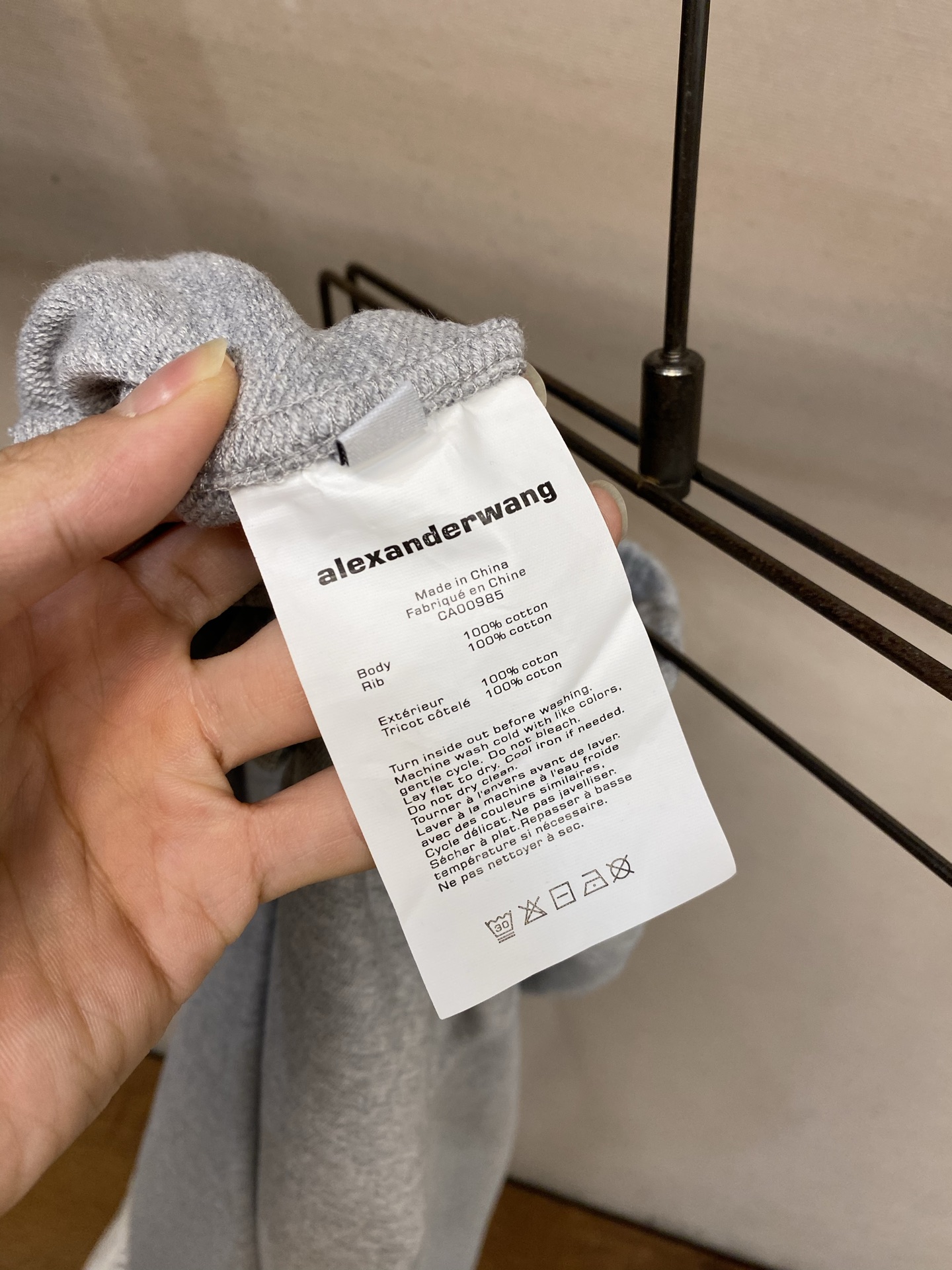 🌟🌟,,Alexander wang 男士休闲裤👍 最新款上身版型无敌正! 绝对可以闭眼收的一款 此款裤子非常百搭,弹力 🌟🌟,,Alexander wang 男士休闲裤👍 最新款上身版型无敌正! 绝对可以闭眼收的一款 此款裤子非常百搭,弹力