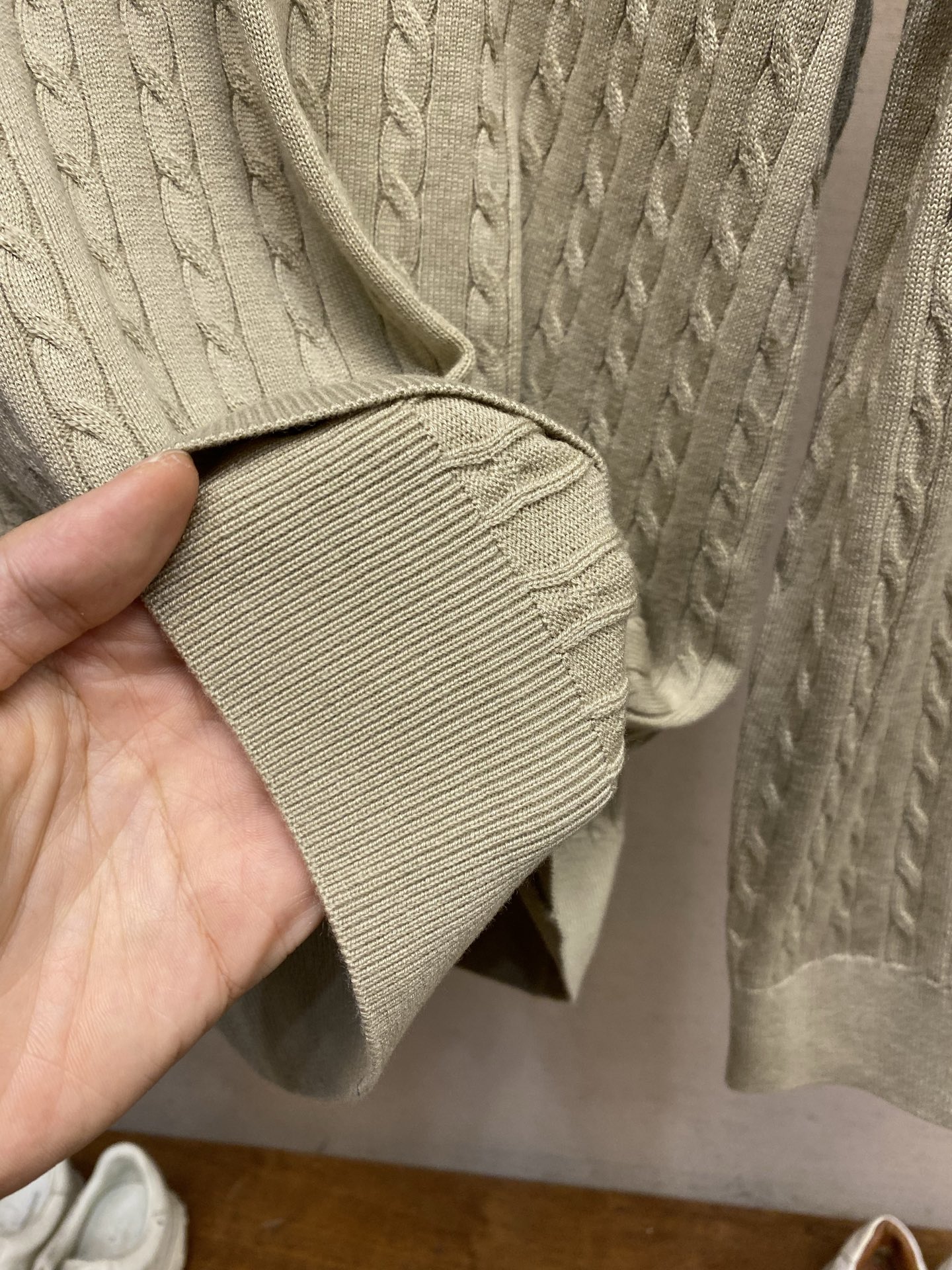 🌟🌟，，Loro Piana……诺悠 Cedar系列 26年秋冬新品低调奢华老钱风 可机洗绅士圆领绞花打底毛衣 2股45