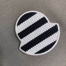 🌟🌟,,Moncler 连帽拉链卫衣|休闲质感单品 软糯亲肤面料,经典插肩版型,徽章刺绣点缀。 好搭不挑人,日常通勤、出 🌟🌟,,Moncler 连帽拉链卫衣|休闲质感单品 软糯亲肤面料,经典插肩版型,徽章刺绣点缀。 好搭不挑人,日常通勤、出