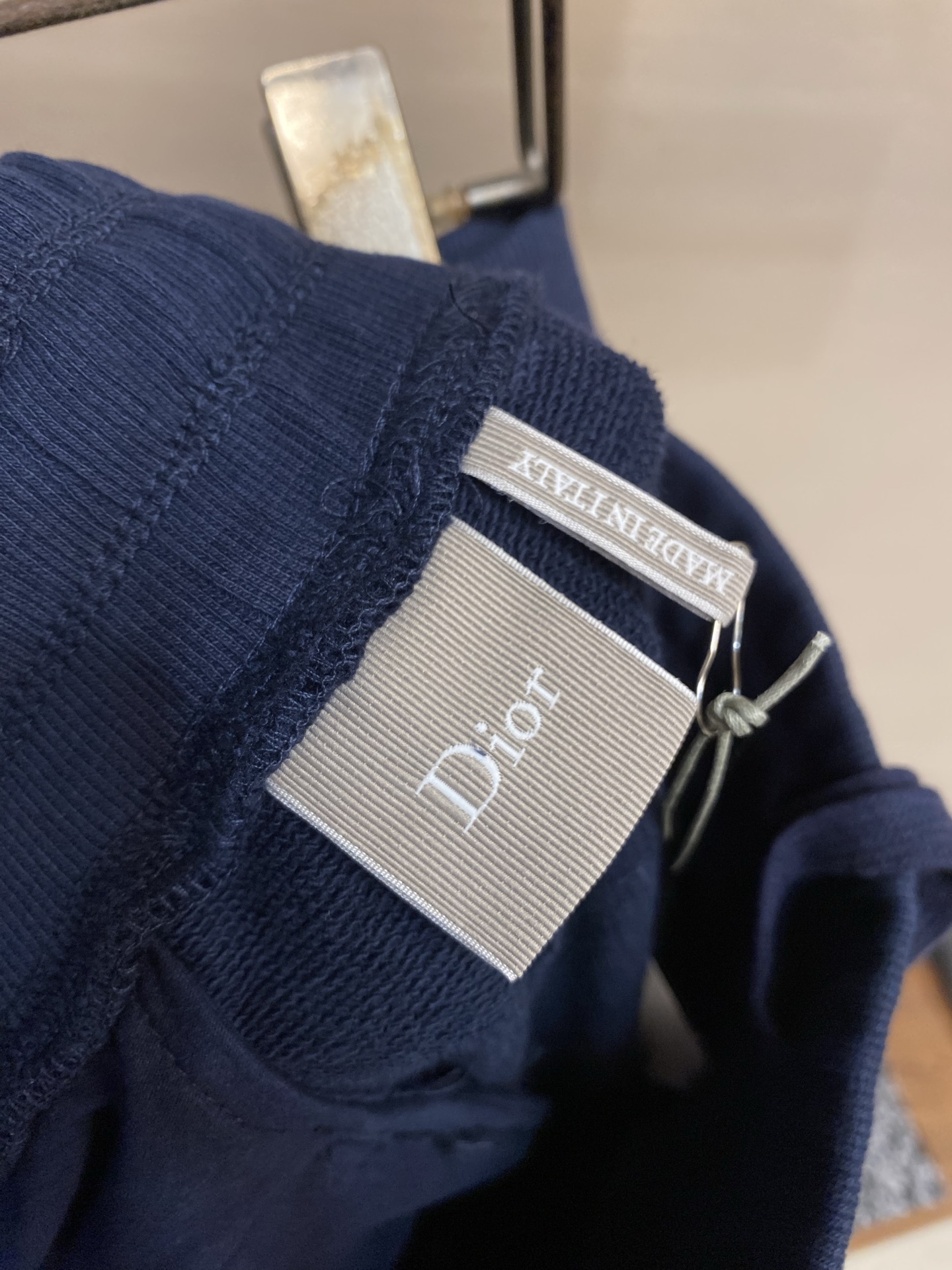 🌟🌟，，Dior 小迪标直筒运动长裤 ⚠️原¥11560购买；棉质起绒圈面料、迪标标识刺绣、抽绳腰头、侧面无盖暗袋、微喇