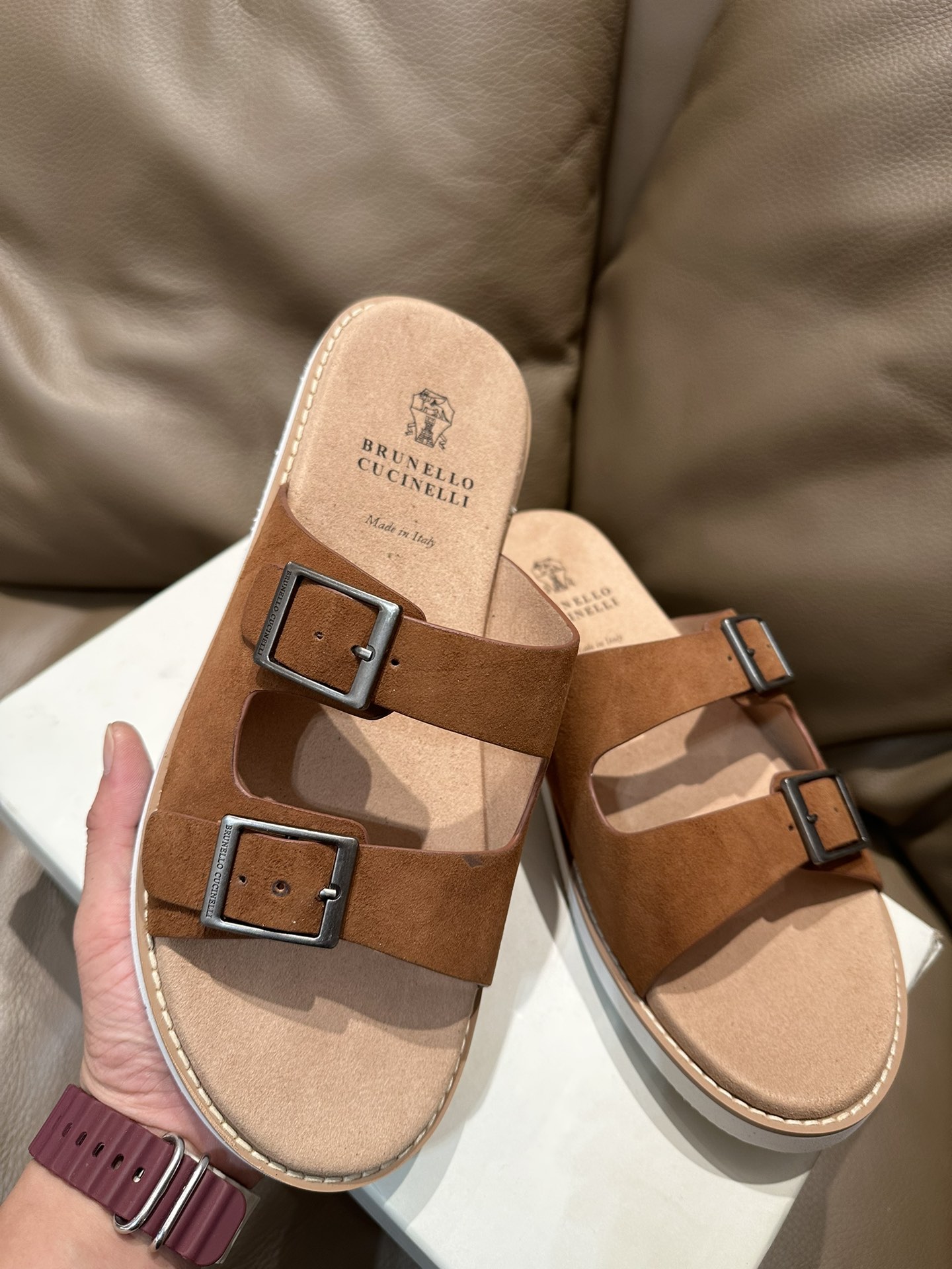 NO:409598,BC top-level full cowhide, midsole full cowhide, size 38-46, slippers, slippers, cowhide19860909BC顶级面全牛皮,中底全牛皮,38-46码,拖鞋,slippers,cowhide,Women's Shoes