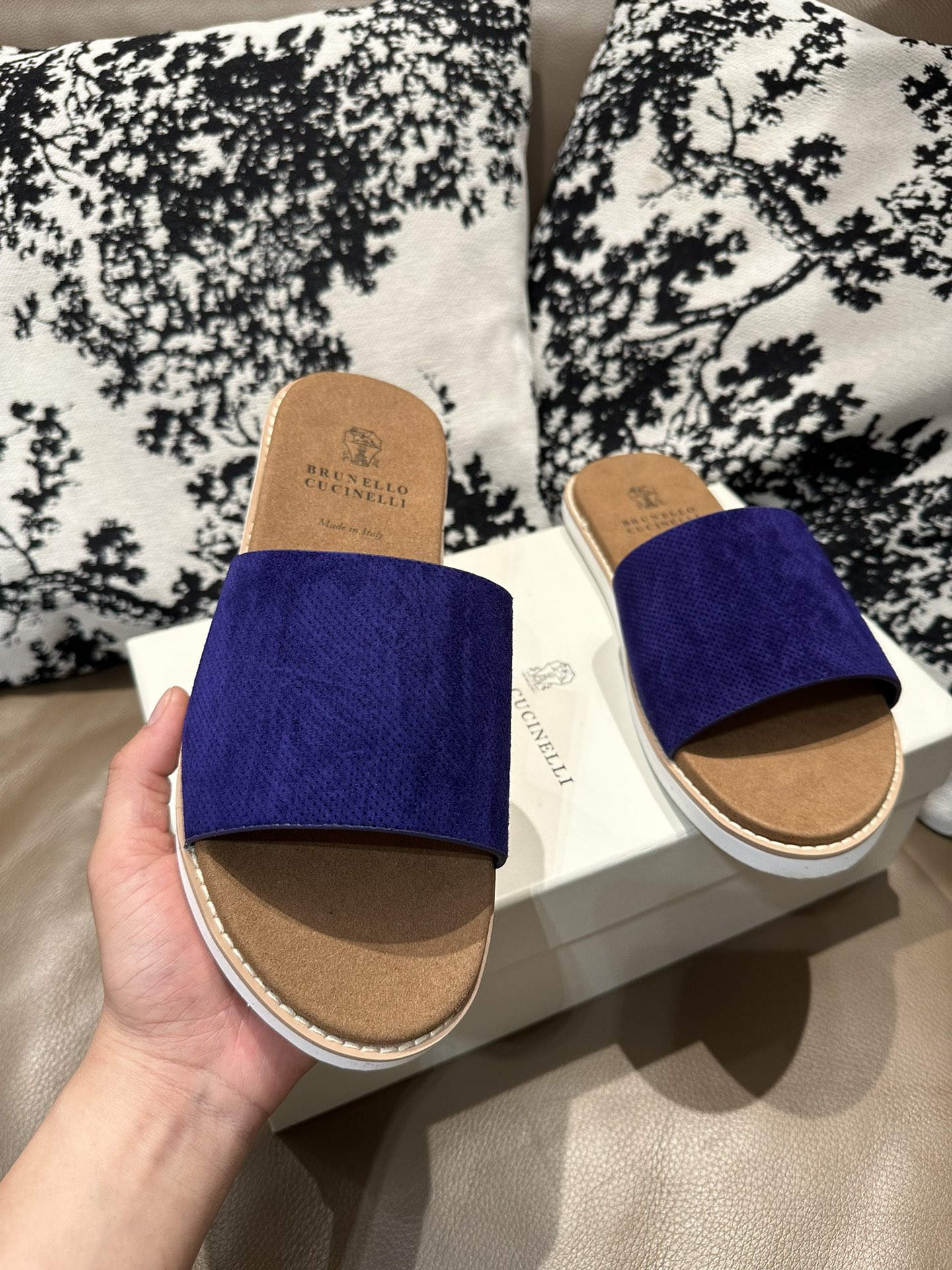 NO:272725,BC (New Punching Color) Top-grade All Cowhide, Midsole All Cowhide, Size 38-46, cowhide19860909BC（冲孔新色）顶级面全牛皮,中底全牛皮,38-46码,,cowhide,Men's shoes