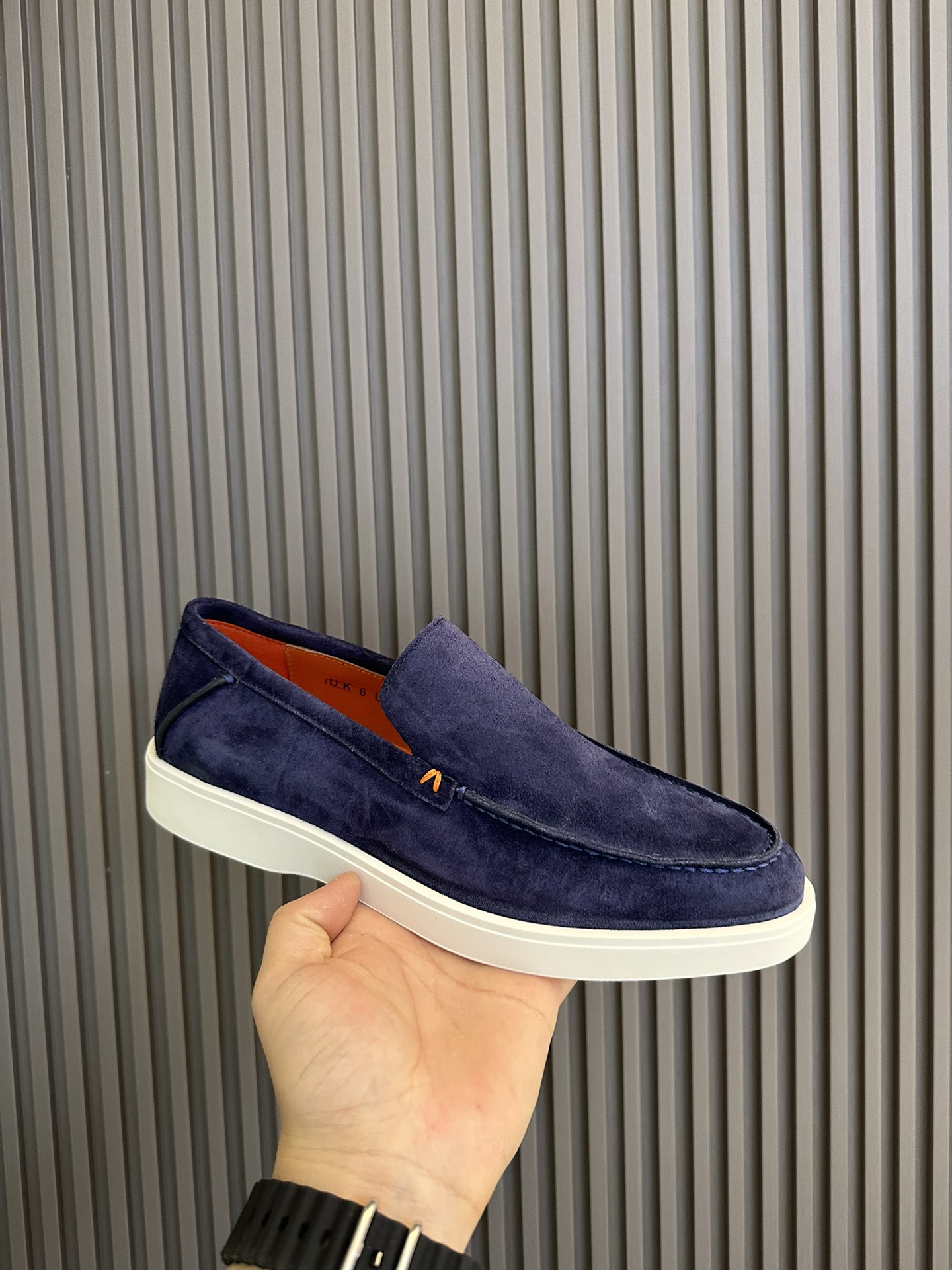 NO:406154,(Spot) Santoni/Santoni, main color real-life photo, high mercerized full cow back-velvet upper, customized orange cow lining, customized orange cow leather footbed. Size 40-46:, casual shoes/sports shoes, sneakers, cowhide19860909（现货）Santoni/圣东尼,主卖色实拍,高丝光全牛反绒鞋面,定制橙色牛里,定制橙色牛皮垫脚.40-46码 :,休闲鞋/运动鞋,sneakers,cowhide,Women's Shoes