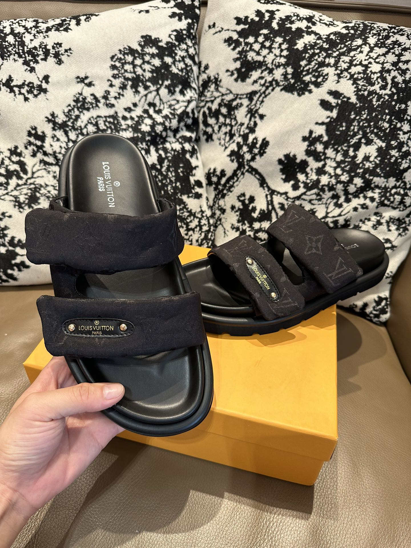 NO:280809,LV high mercerized fabric original PU water table rubber outsole, 35-46 yards, louis vuitton19860909LV 高丝光布 原版PU水台 橡胶大底,35-46码,,louis vuitton,Men's shoes