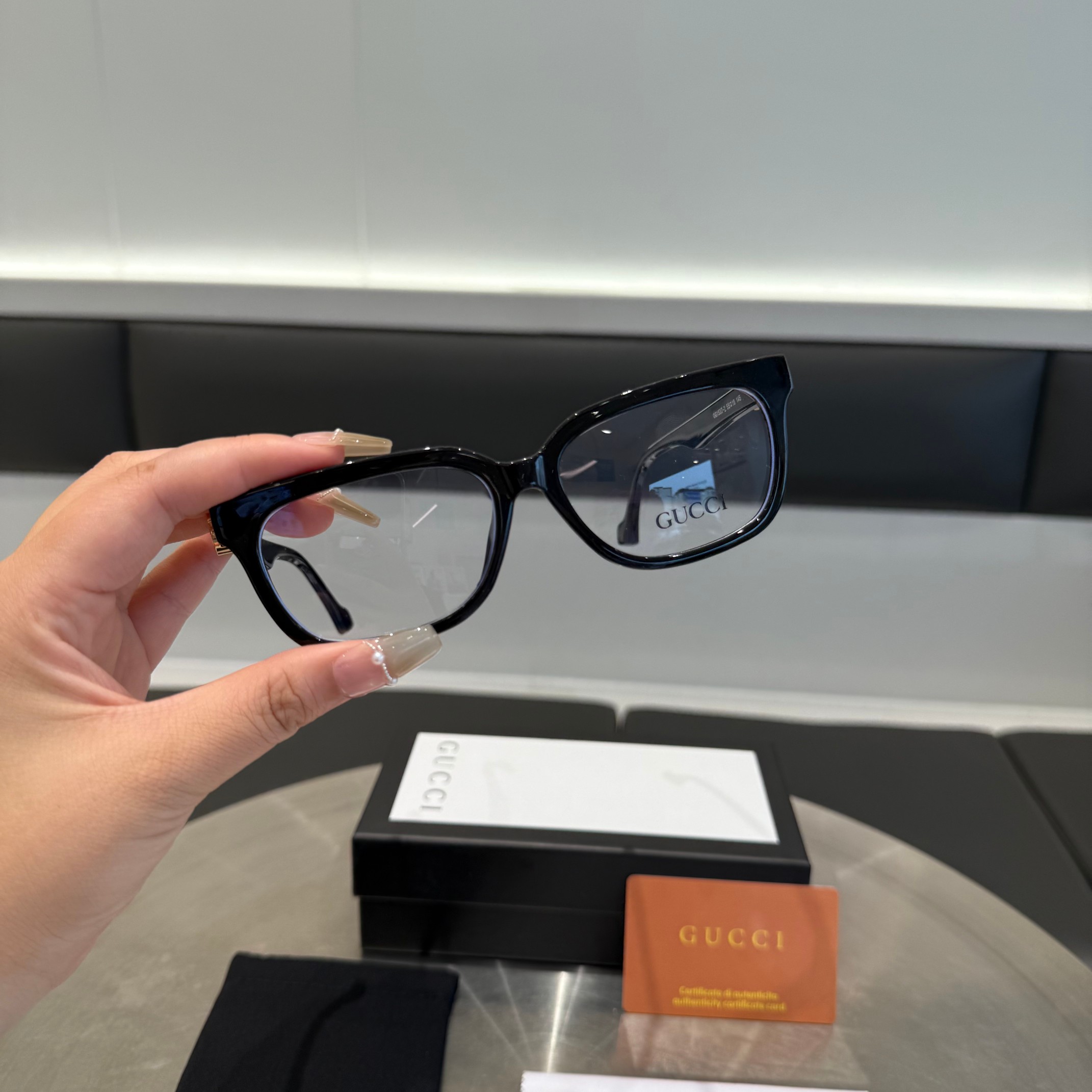Elegantes gafas de luz azul Gucci: Diseño de marca, ligeras y cómodas 9 a1753023446384 4578